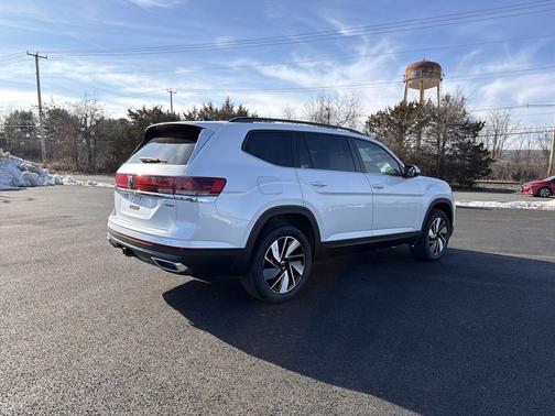 2026 Volkswagen Atlas 2.0T SE w/Technology 4MOTION