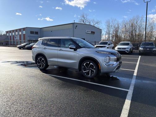2023 Mitsubishi Outlander PHEV SEL