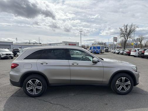 Selenite Grey Metallic 2019 Mercedes-Benz GLC 300 4MATIC