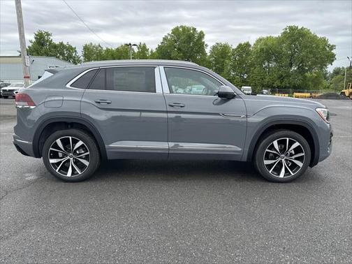 2025 Volkswagen Atlas Cross Sport 2.0T SEL Premium