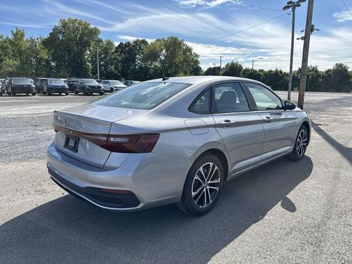 2025 Volkswagen Jetta 1.5T Sport