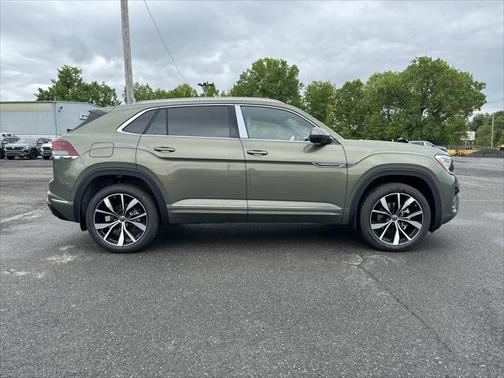 2025 Volkswagen Atlas Cross Sport 2.0T SEL Premium