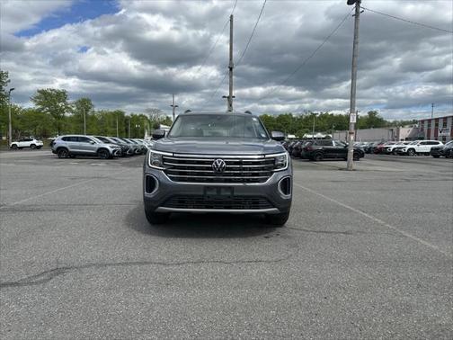 2025 Volkswagen Atlas 2.0T SE