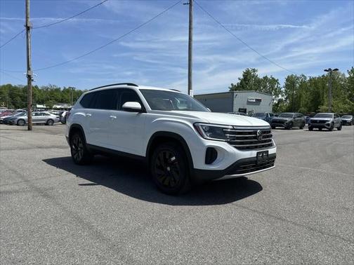 2025 Volkswagen Atlas 2.0T SE w/Technology 4MOTION