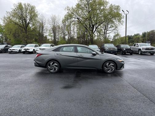 Amazon Gray 2025 Hyundai ELANTRA Limited
