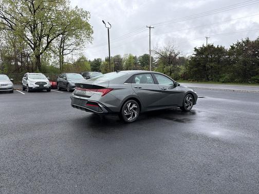 Amazon Gray 2025 Hyundai ELANTRA Limited