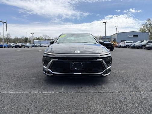 Abyss Black 2025 Hyundai SONATA SEL