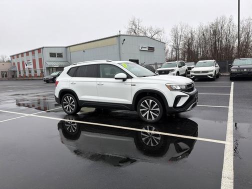 2023 Volkswagen Taos 1.5T SE