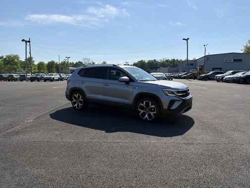 Pyrite Silver Metallic 2023 Volkswagen Taos 1.5T SEL