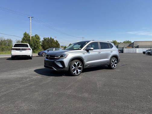 Pyrite Silver Metallic 2023 Volkswagen Taos 1.5T SEL