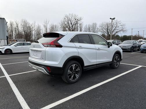 2024 Mitsubishi Eclipse Cross SE
