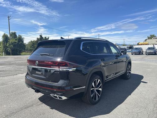 2026 Volkswagen Atlas 2.0T SEL Premium R-Line 4MOTION