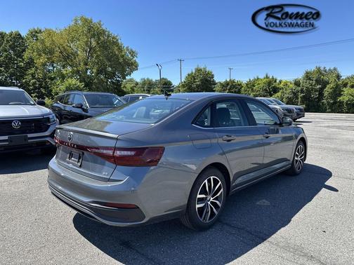 2025 Volkswagen Jetta 1.5T SE