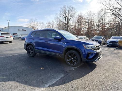 2023 Volkswagen Taos 1.5T SE