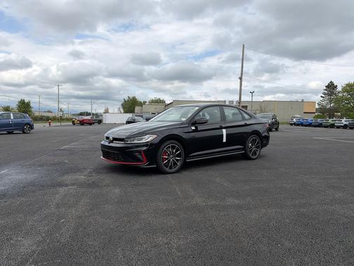 Deep Black Pearl 2026 Volkswagen Jetta GLI 2.0T Autobahn