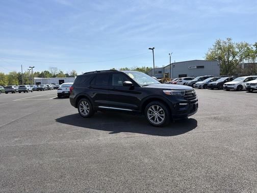 Agate Black Metallic 2021 Ford Explorer XLT