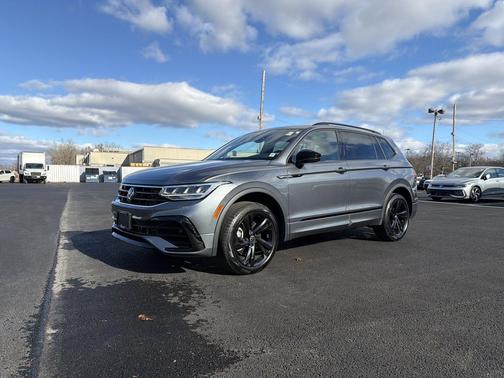 2024 Volkswagen Tiguan 2.0T SE R-Line Black 4MOTION