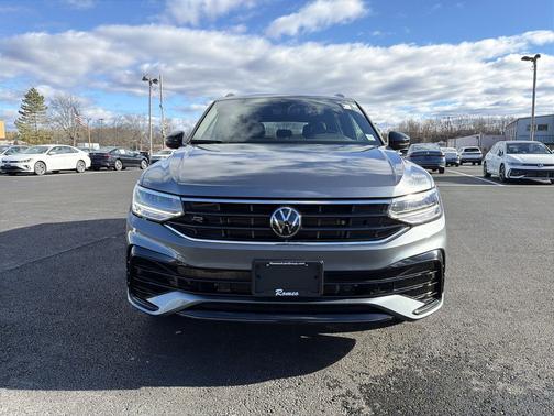 2024 Volkswagen Tiguan 2.0T SE R-Line Black 4MOTION