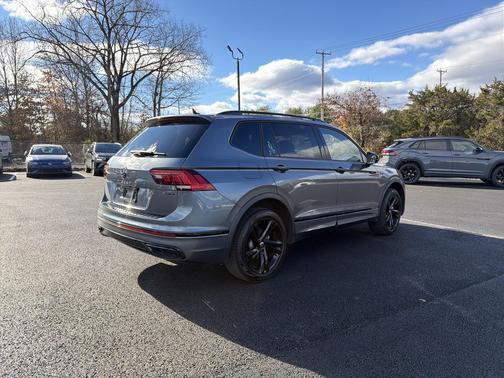 2024 Volkswagen Tiguan 2.0T SE R-Line Black 4MOTION