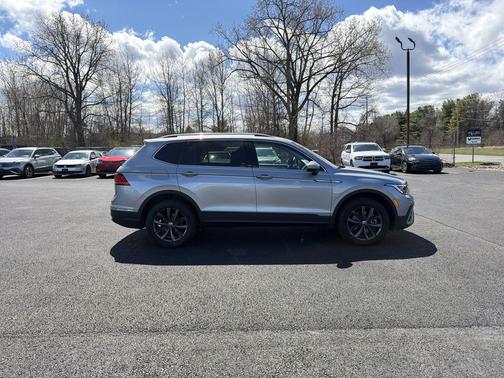 2022 Volkswagen Tiguan 2.0T SE 4MOTION