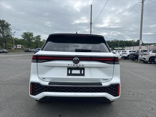 2025 Volkswagen Tiguan 2.0T SE R-Line Black 4MOTION