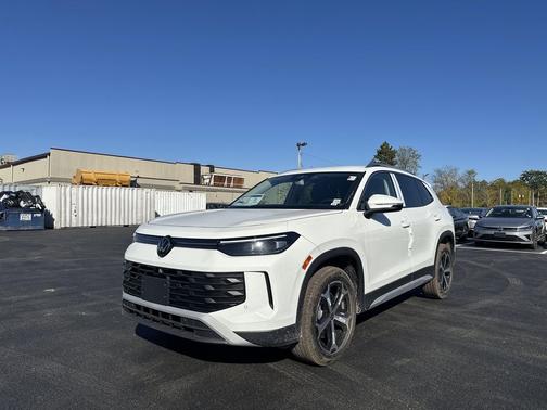 2025 Volkswagen Tiguan 2.0T SE 4MOTION