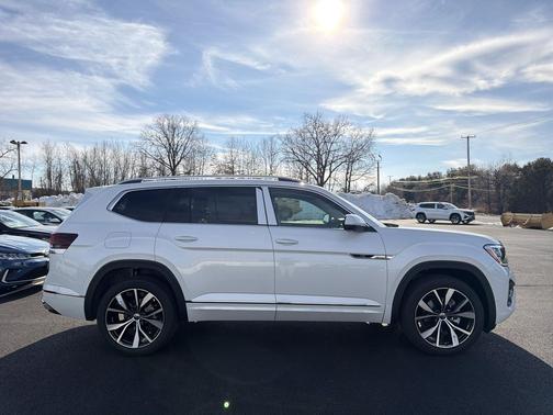 2026 Volkswagen Atlas 2.0T SEL Premium R-Line 4MOTION