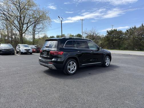 Black 2022 Mercedes-Benz GLB 250 4MATIC