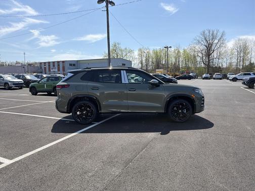 Avocado Green  W/Black Roof 2026 Volkswagen Tiguan 2.0T SE R-Line Black 4MOTION