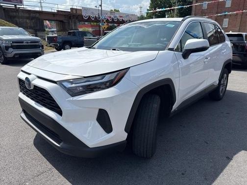 2023 Toyota RAV4 Hybrid XLE