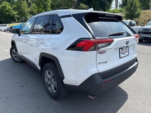 2023 Toyota RAV4 Hybrid XLE