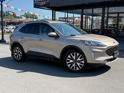 2020 Ford Escape Titanium Hybrid