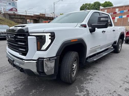 2024 GMC Sierra 2500 Pro