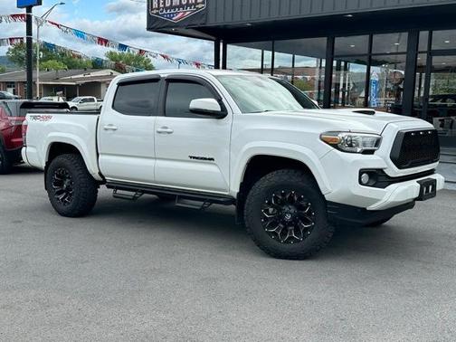 2022 Toyota Tacoma TRD Sport