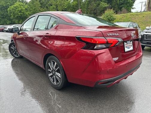2021 Nissan Versa 1.6 SV