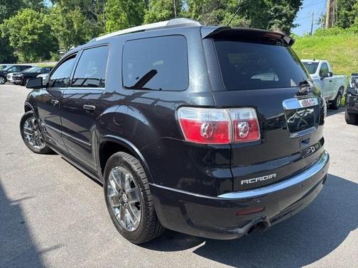 2011 GMC Acadia Denali