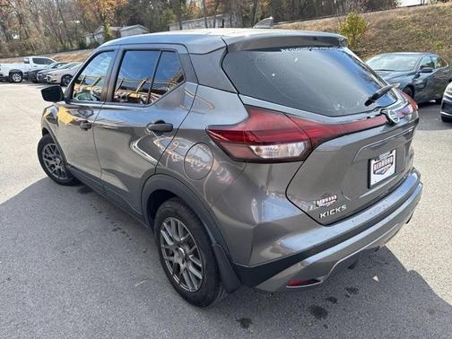 2021 Nissan Kicks S