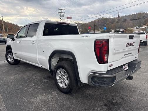 2023 GMC Sierra 1500 SLE
