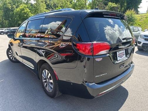 2020 Chrysler Pacifica Touring-L Plus