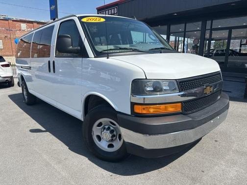 2022 Chevrolet Express 3500 LT