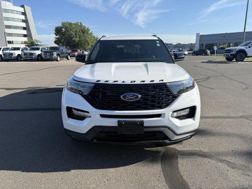 2023 Ford Explorer ST-Line