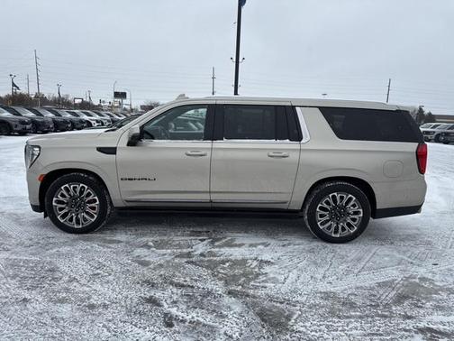 2024 GMC Yukon XL Denali Ultimate