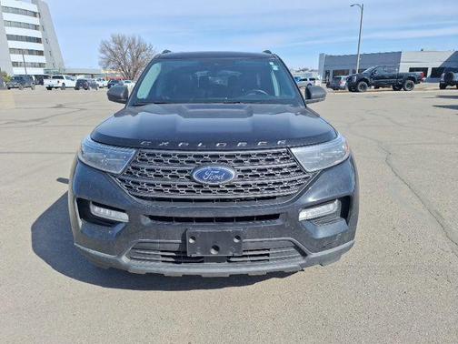 Agate Black Metallic 2023 Ford Explorer XLT