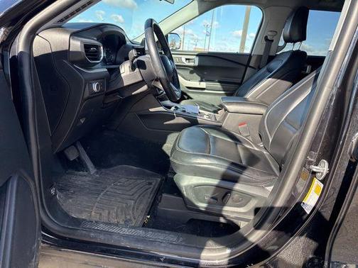 Agate Black Metallic 2021 Ford Explorer XLT