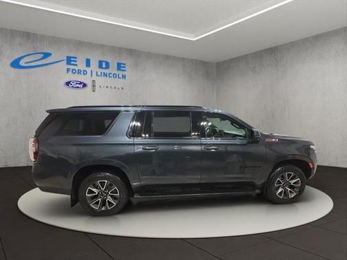 2021 Chevrolet Suburban 4WD Z71