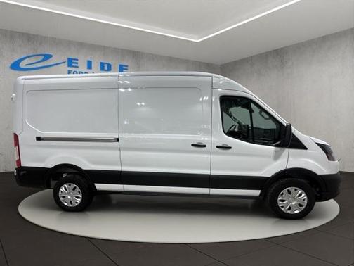 2025 Ford E-Transit T-350 Medium Roof