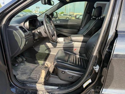 Diamond Black Crystal Pearlcoat 2020 Jeep Grand Cherokee Limited X