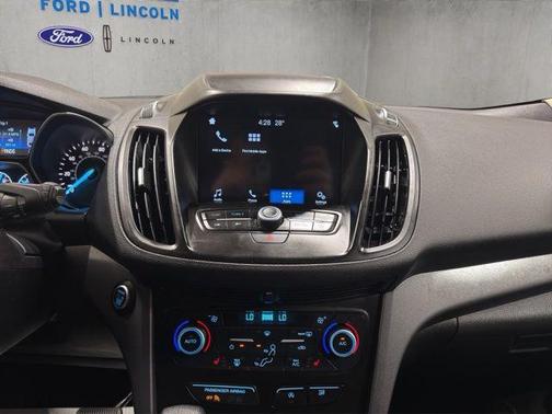 Agate Black Metallic 2019 Ford Escape SE