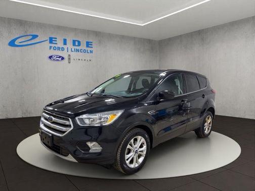 Agate Black Metallic 2019 Ford Escape SE
