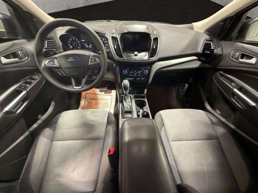 Agate Black Metallic 2019 Ford Escape SE